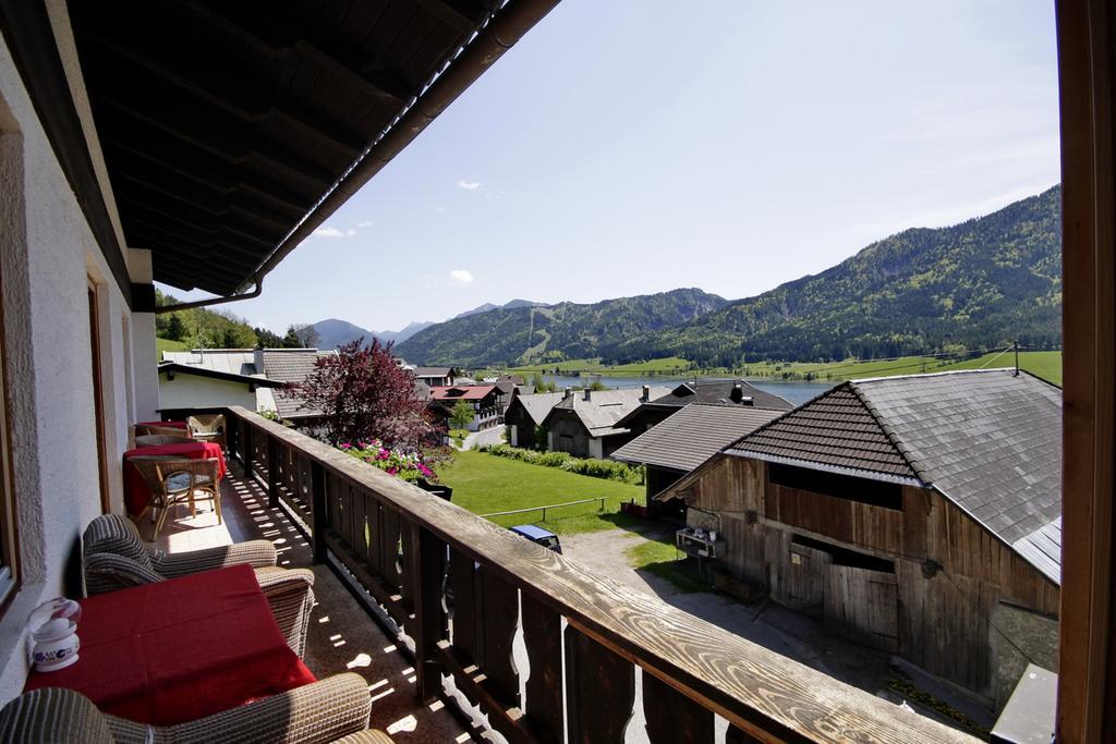 Haus Schluder - Familie Stanitzer Hotel Weissensee Room photo